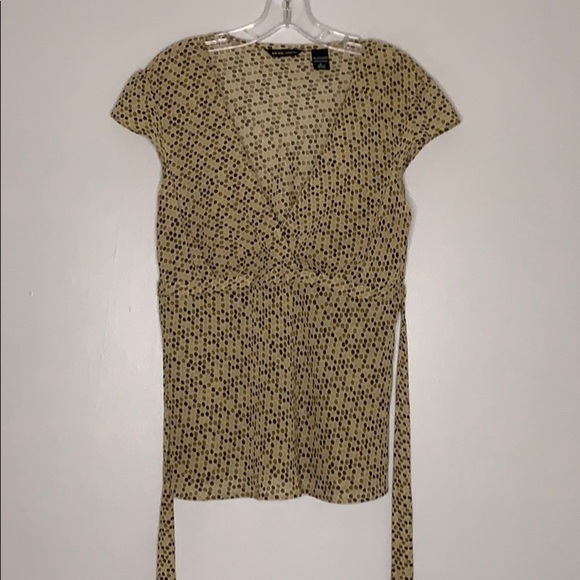 New York & Company Large Semi-Sheer V Neck blouse - Picture 2 of 8